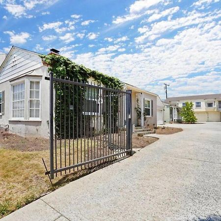 Lovely Studio Apartment Located In Santa Monica A Los Angeles Exterior photo